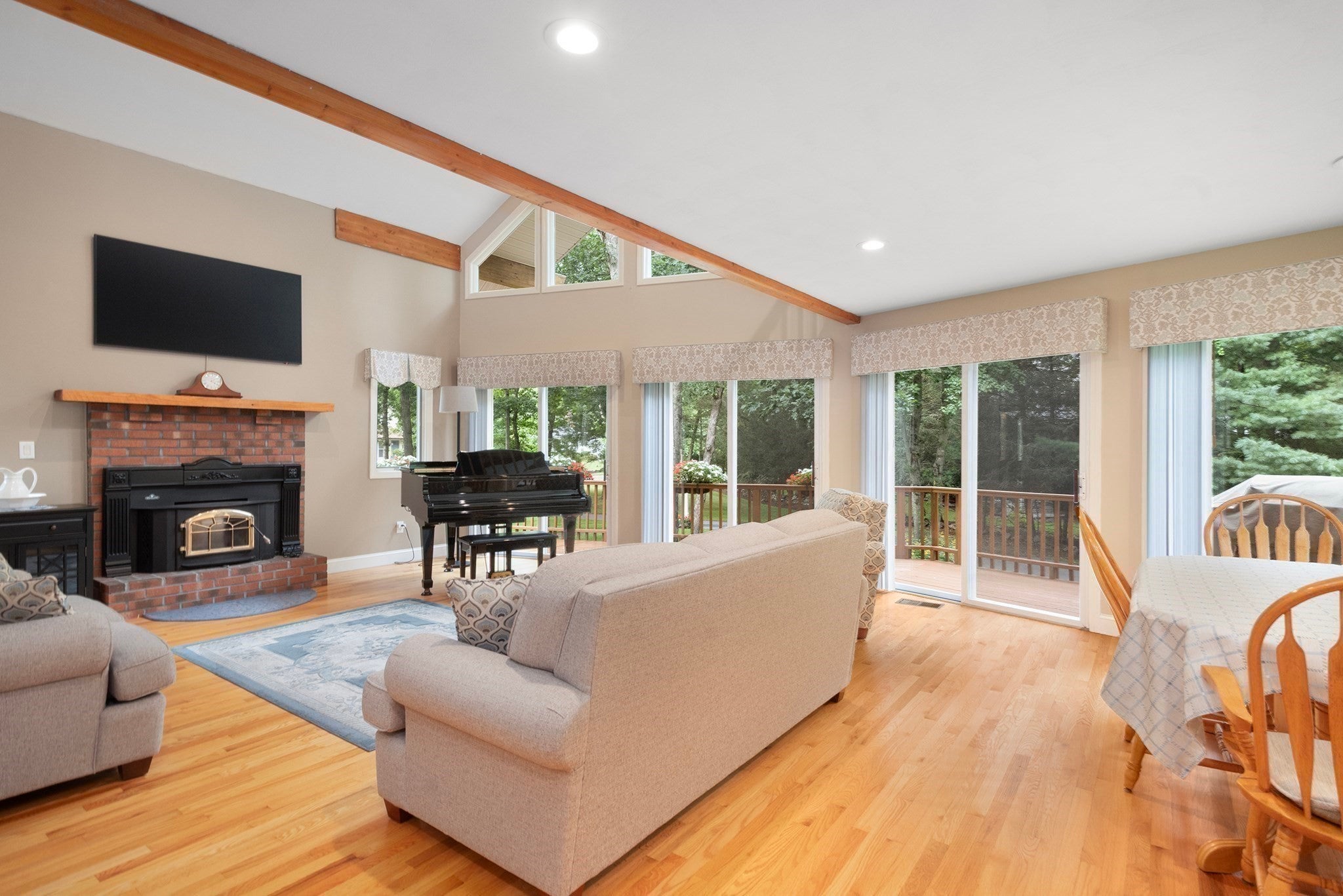 121 Walker St, Seekonk, MA, 121 Walker St, Seekonk, MA Photo #9