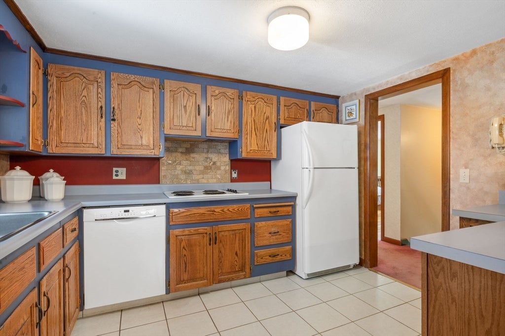 64 Heywood Ave, Melrose, MA, 64 Heywood Ave, Melrose, MA Photo #4