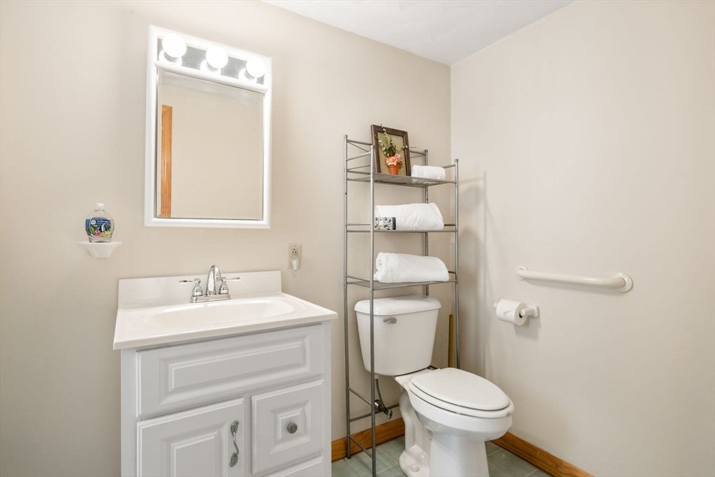 64 Heywood Ave, Melrose, MA, 64 Heywood Ave, Melrose, MA Photo #27