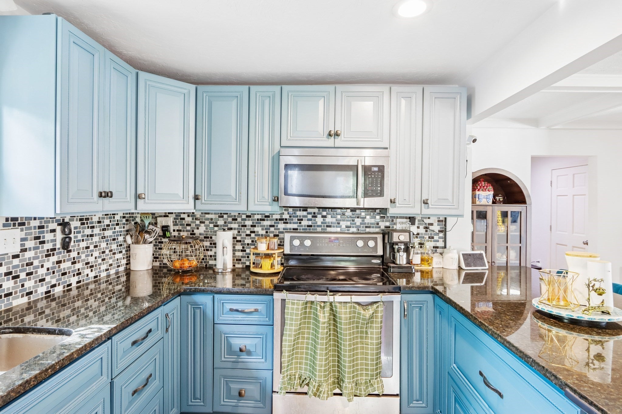 2 Lakeview Dr, Billerica, MA Photo #18