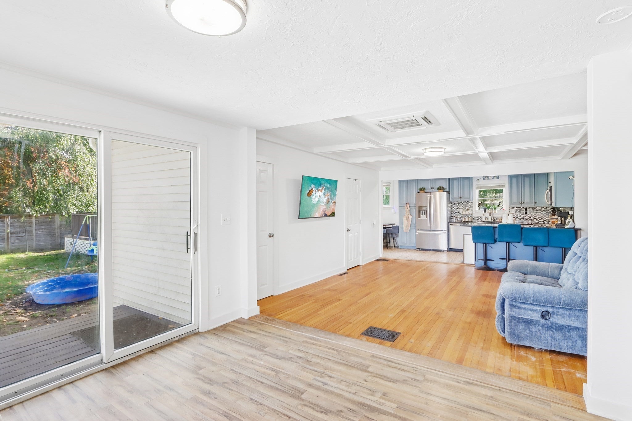 2 Lakeview Dr, Billerica, MA Photo #8