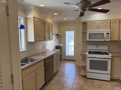 Photo of 49 Winter St #2, Medford, MA 02155 (MLS # 73488408)