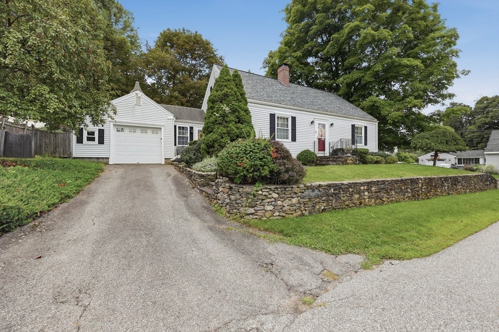Photo of 3 Arnold Road, Leominster, MA