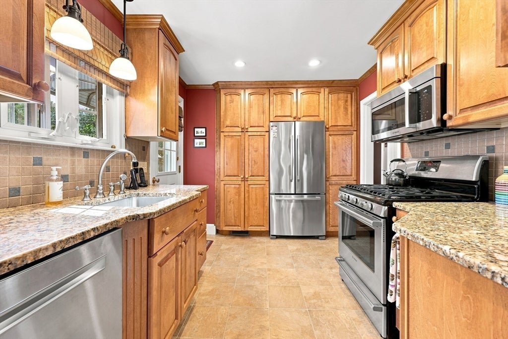3 Arnold Road, Leominster, MA, 3 Arnold Road, Leominster, MA Photo #14