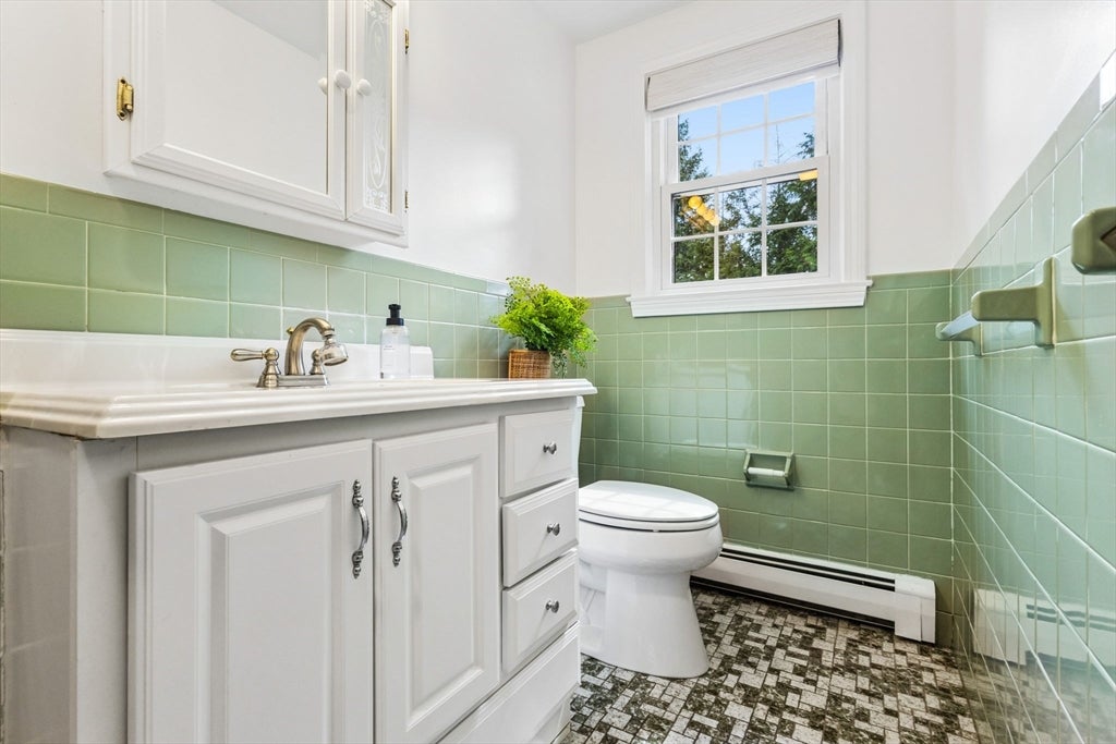 4 Rodgers Rd, Stoneham, MA, 4 Rodgers Rd, Stoneham, MA Photo #16