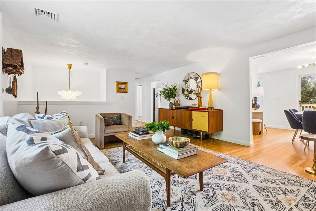 4 Rodgers Rd, Stoneham, MA, 4 Rodgers Rd, Stoneham, MA Photo #7
