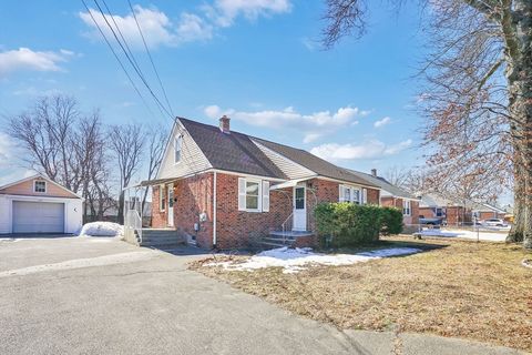 107 Beauregard Ter Chicopee MA 01020