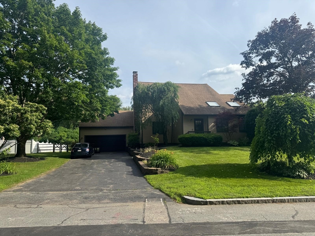 10 Kings Row Ln