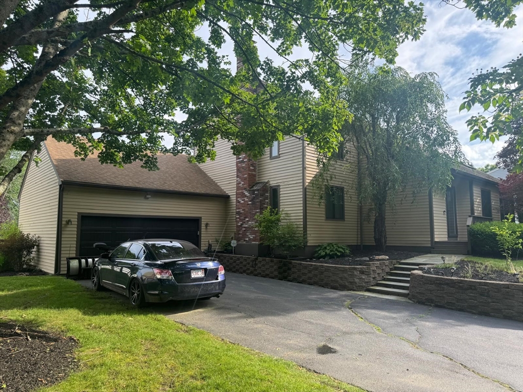 10 Kings Row Ln