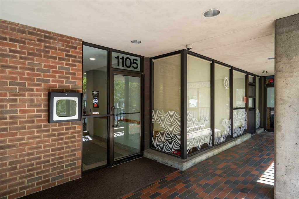 1105 Massachusetts Ave 4A