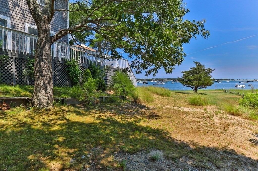 Barnstable, Massachusetts 02635, United States, 4 Bedrooms Bedrooms, ,2 BathroomsBathrooms,Residential,Active,106184