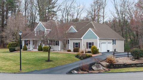 7 Nellies Way Dudley MA 01571