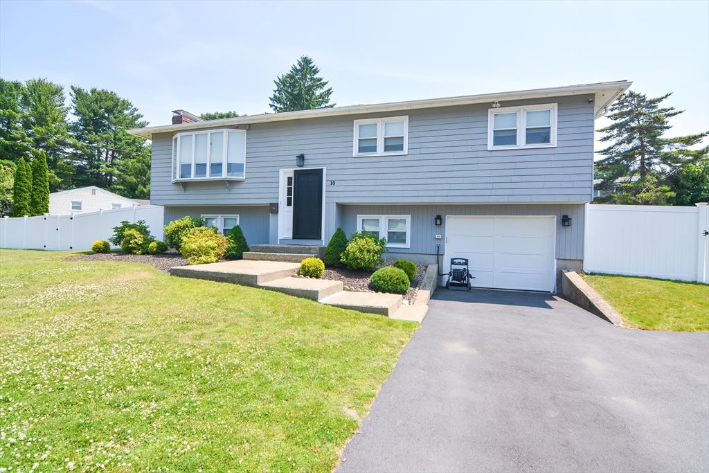 10 Hoover Avenue