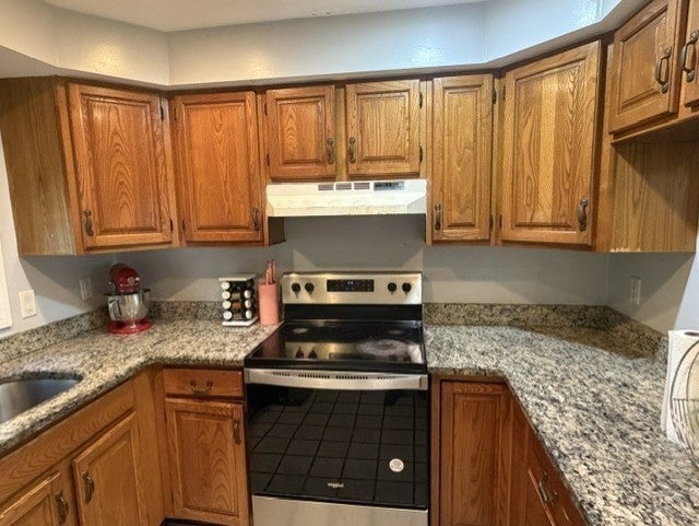 60 Pattison St #C14, Abington, MA Photo #16