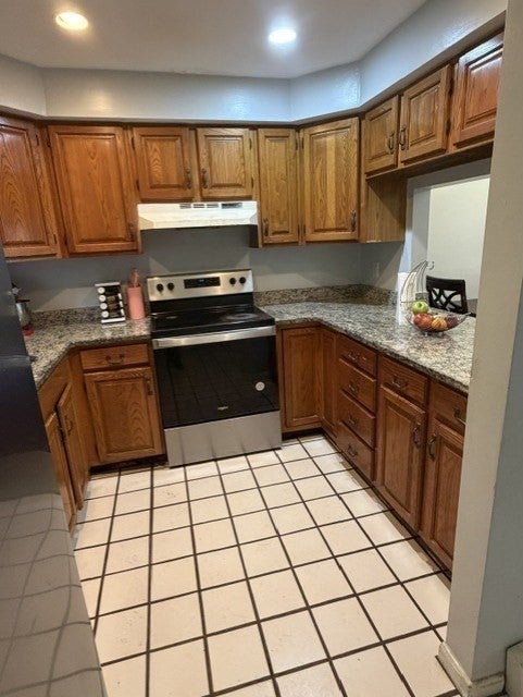 60 Pattison St #C14, Abington, MA Photo #17