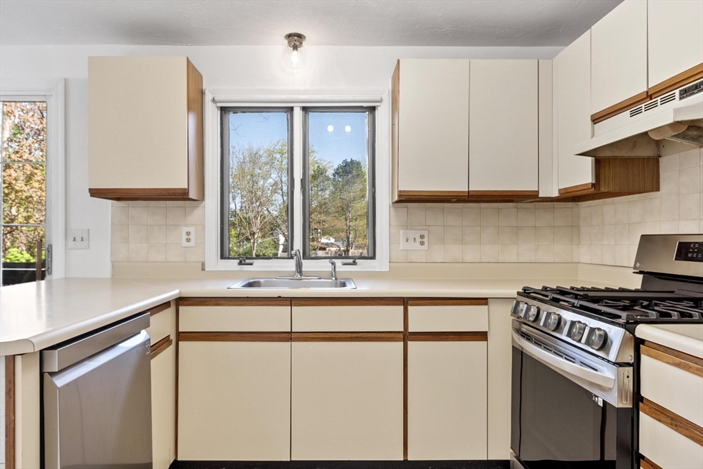 27 Heritage Dr 27