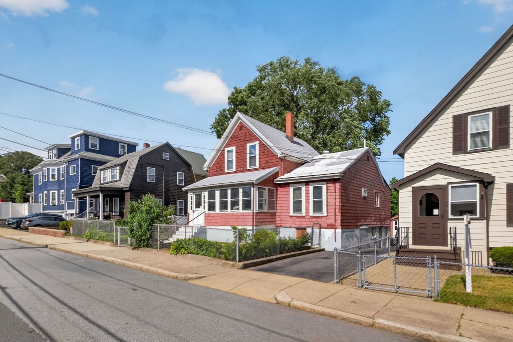 95 Marshall St