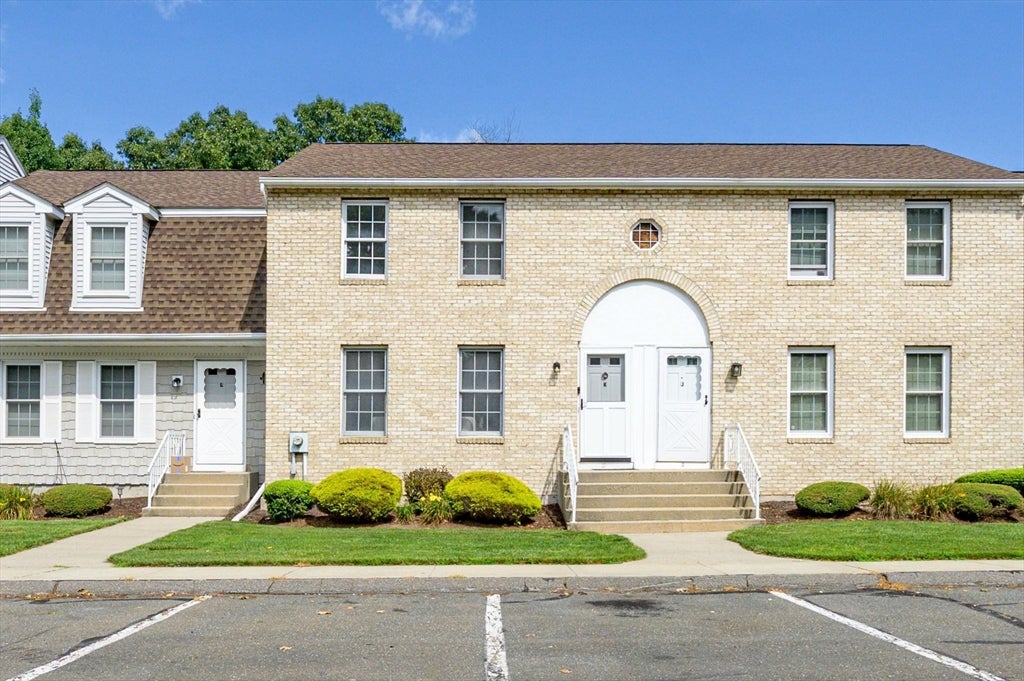 283 Fuller Rd #K, Chicopee, MA, 283 Fuller Rd #K, Chicopee, MA Photo #3