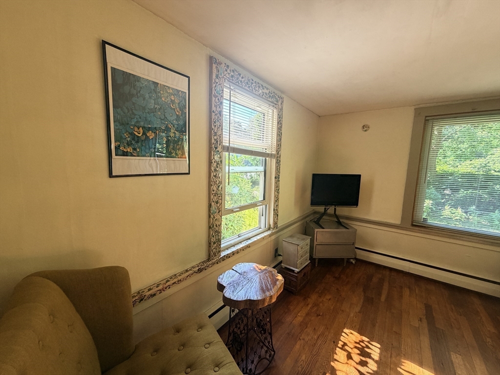 32 Paine Avenue