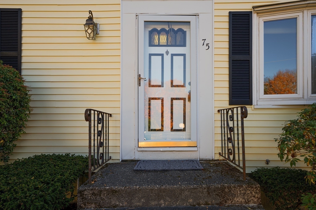 75 Kings View Rd