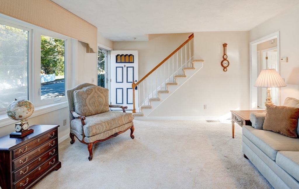 75 Kings View Rd