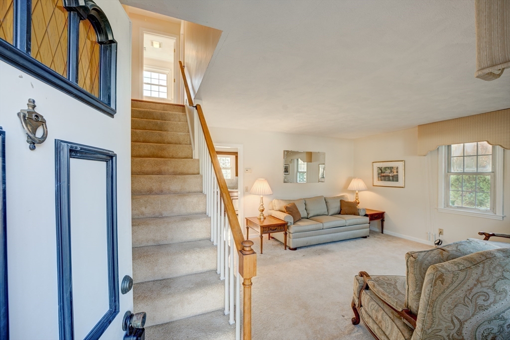 75 Kings View Rd