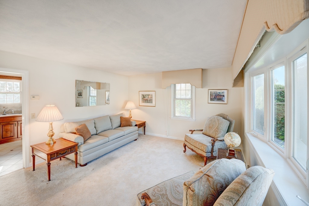 75 Kings View Rd