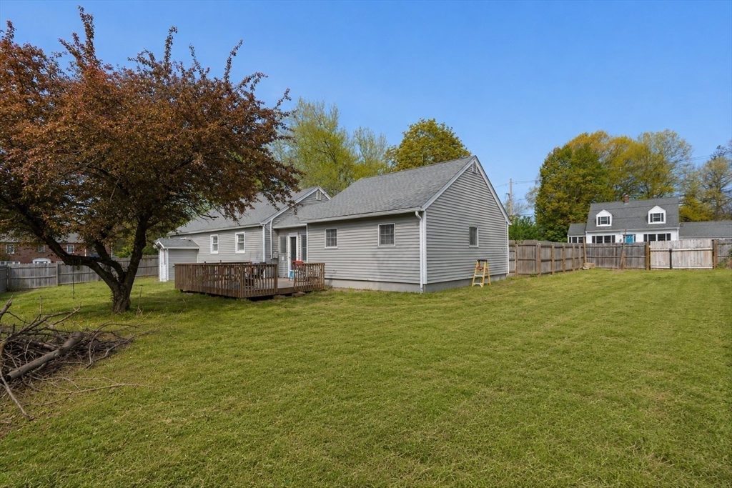 476 Lindell AVE, Leominster, MA Photo #5