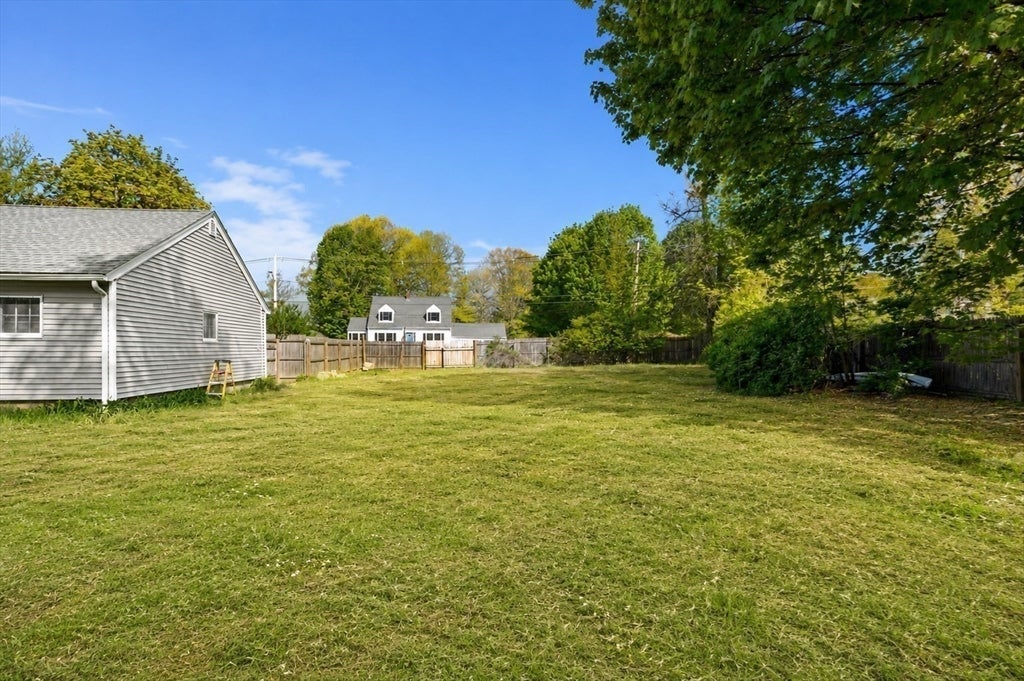 476 Lindell AVE, Leominster, MA Photo #7