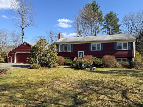 95 Amber Dr East Bridgewater MA 02333
