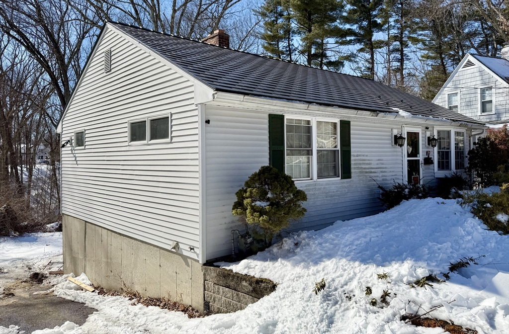 84 Eleanor Rd