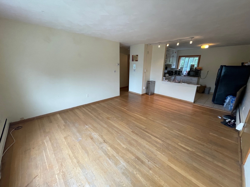 29 Jacqueline Road #E, Waltham, MA Photo #4