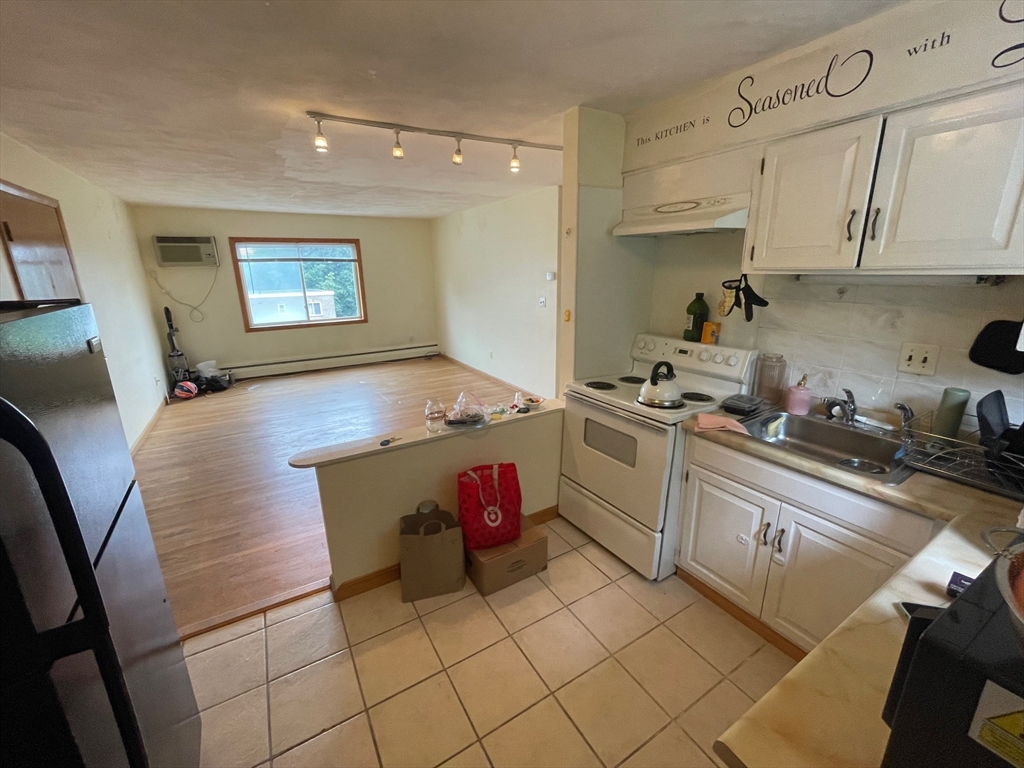 29 Jacqueline Road #E, Waltham, MA Photo #6