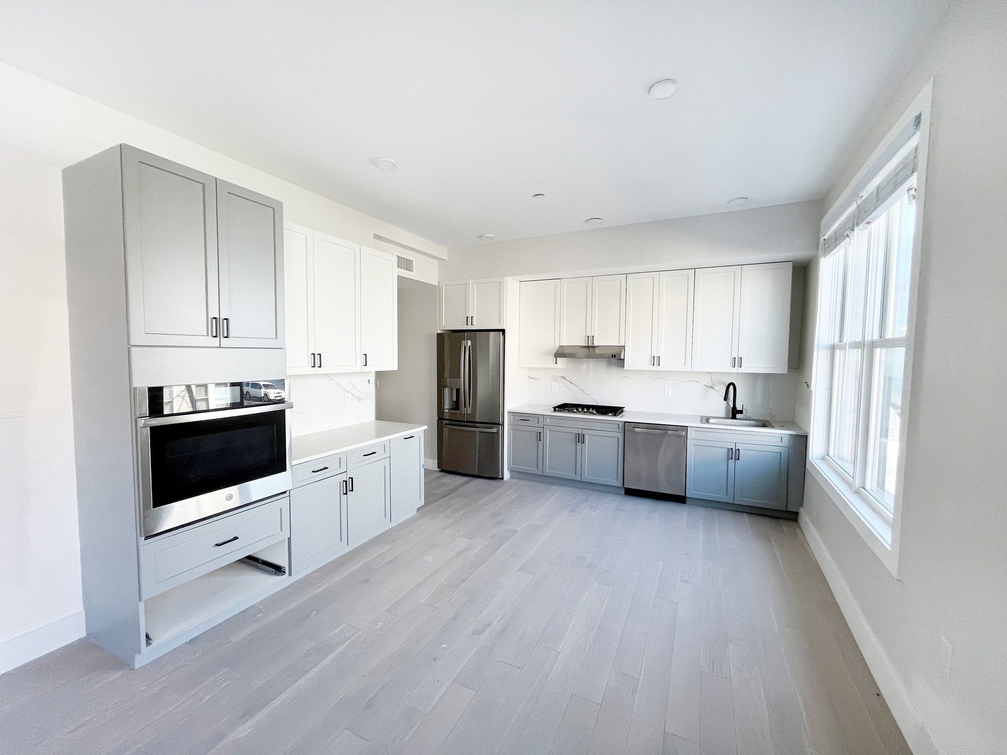 425 Border ST, Boston, MA, 425 Border ST, Boston, MA Photo #9