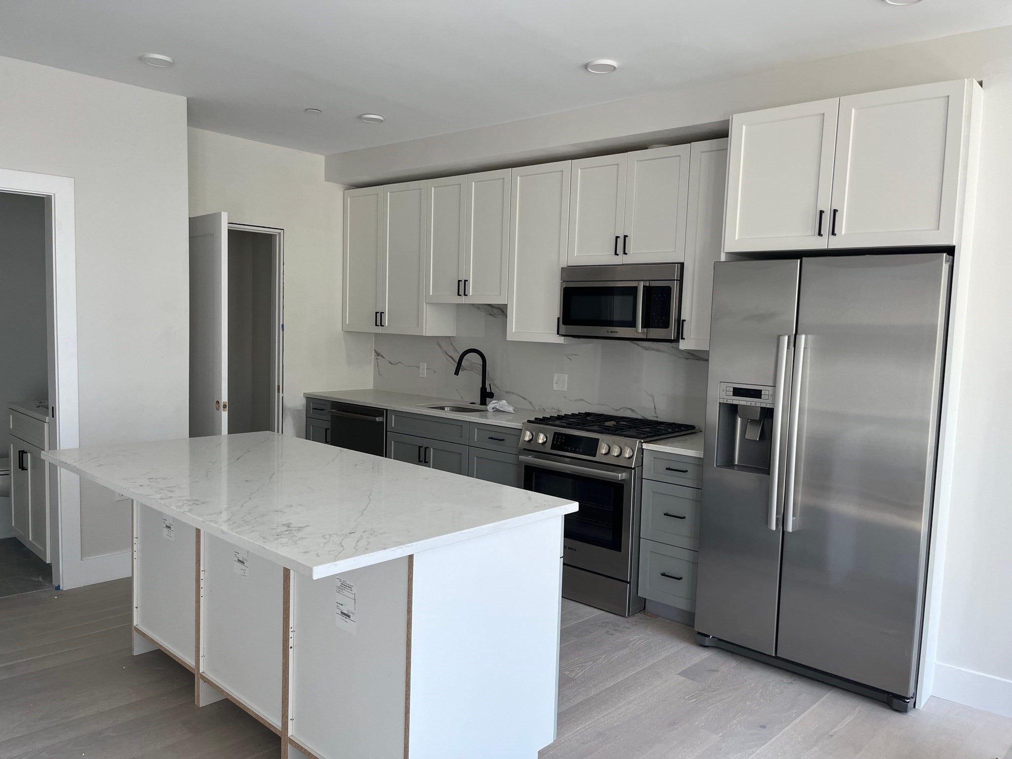425 Border ST, Boston, MA, 425 Border ST, Boston, MA Photo #8