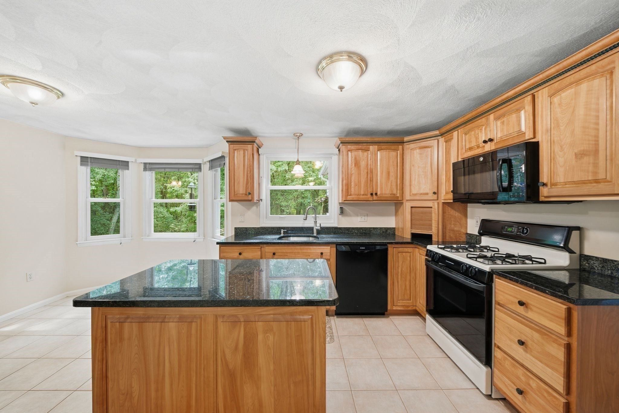 131 Federal St, Wilmington, MA, 131 Federal St, Wilmington, MA Photo #3
