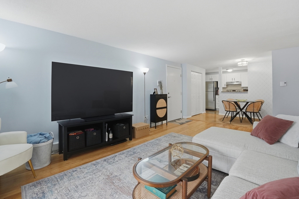 200 Manning Street 11C