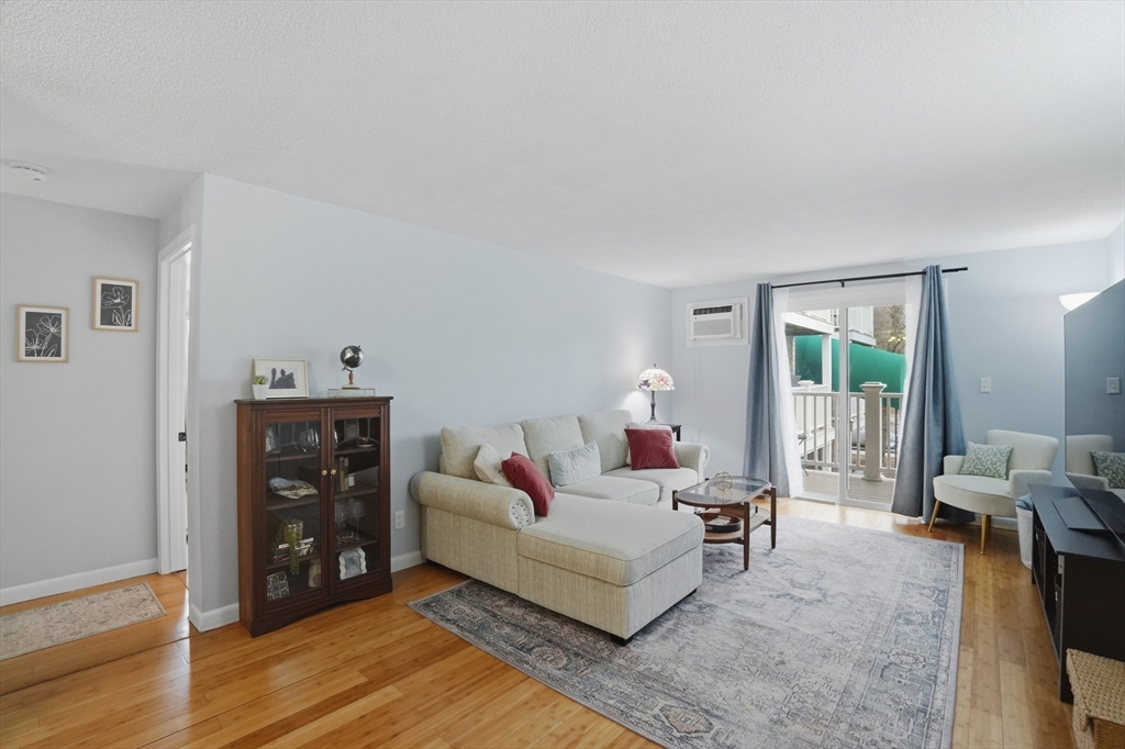 200 Manning Street 11C