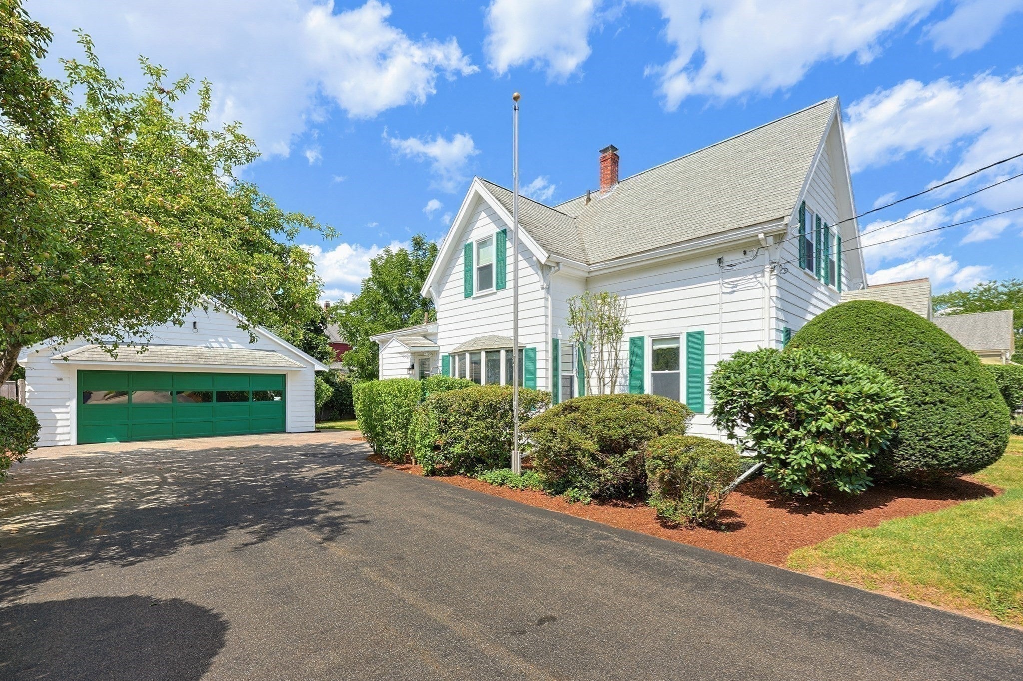 22 Hodges St