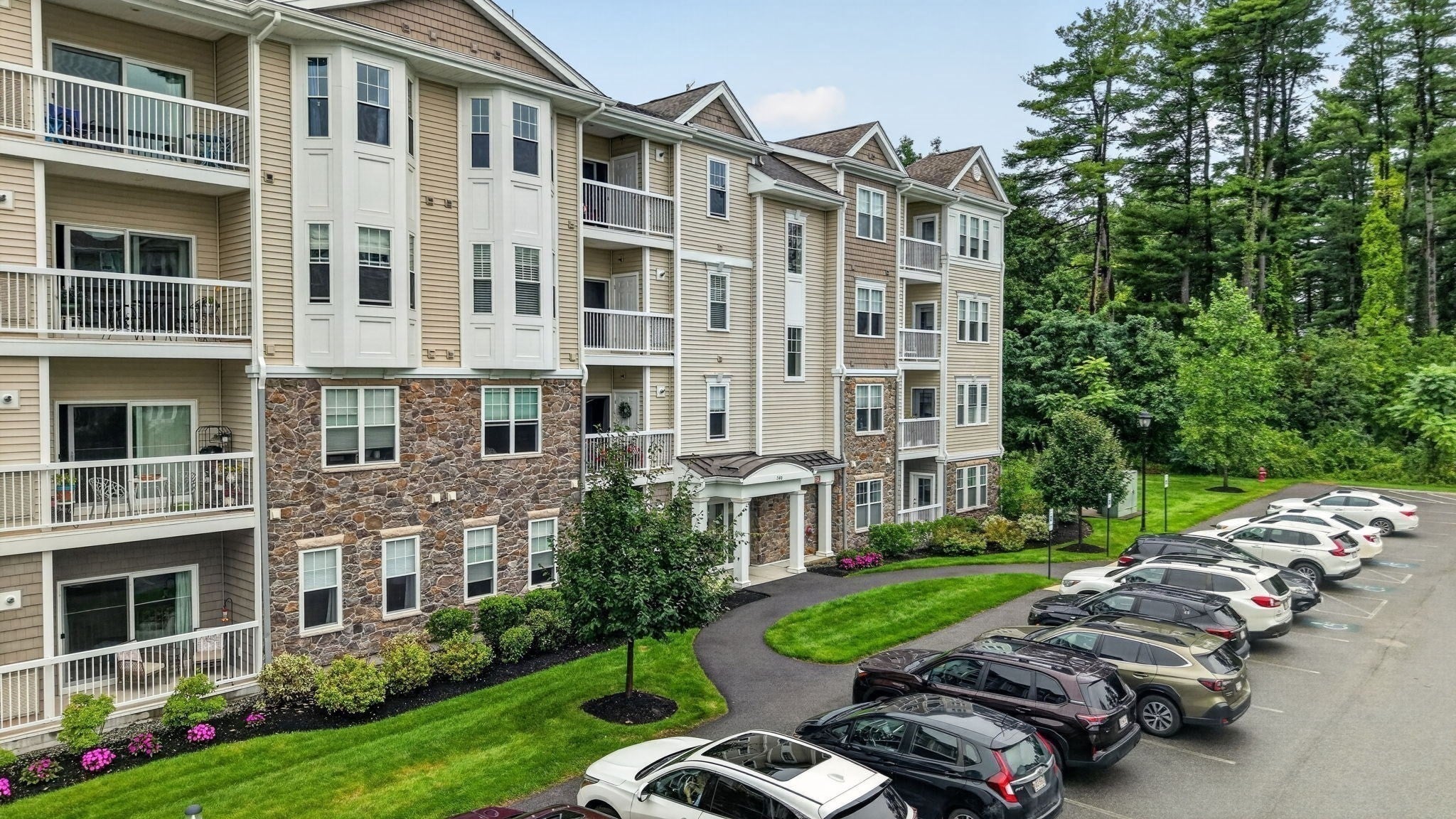 240 Martins Landing #102, North Reading, MA Photo #17