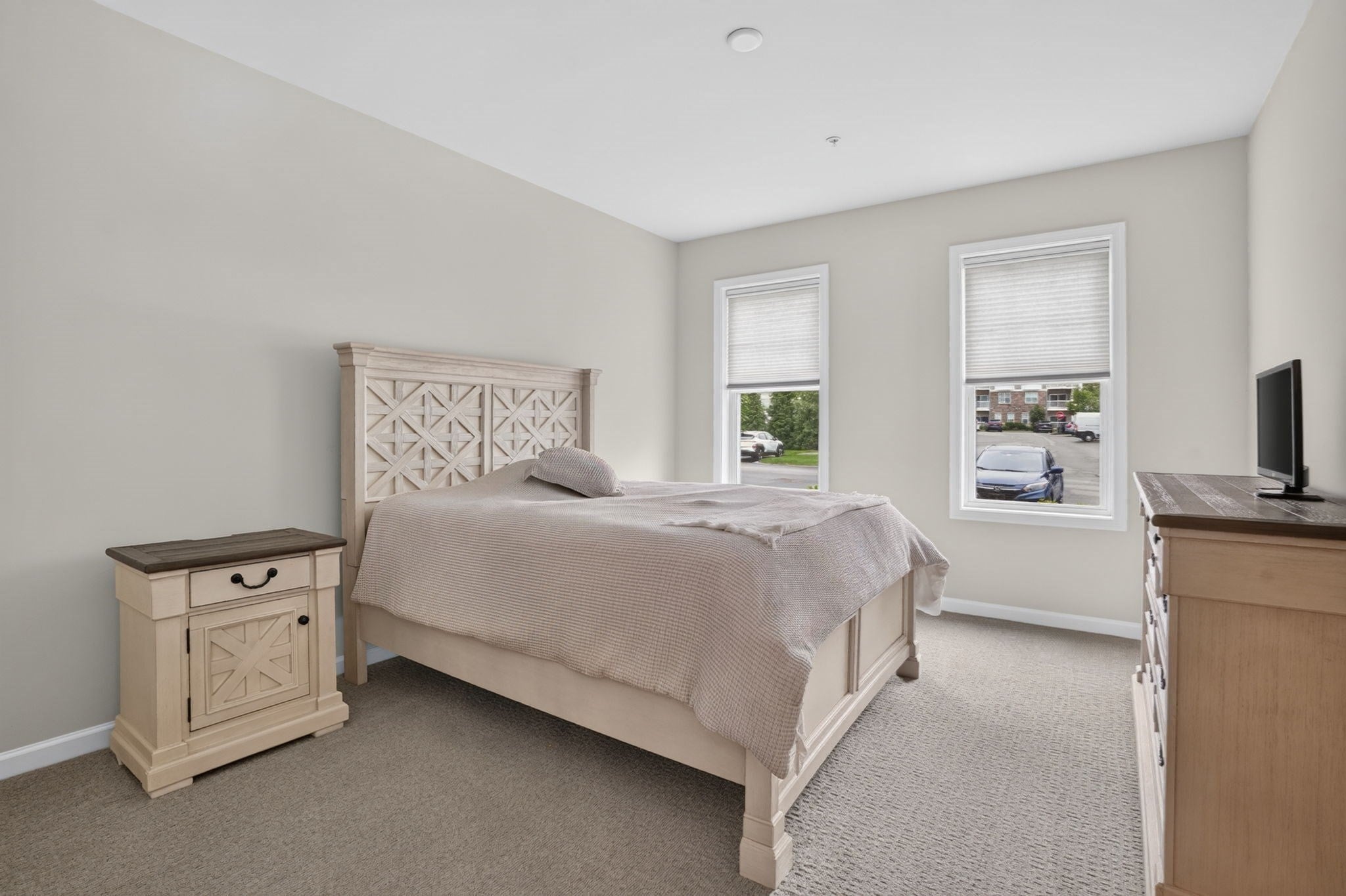 240 Martins Landing 102