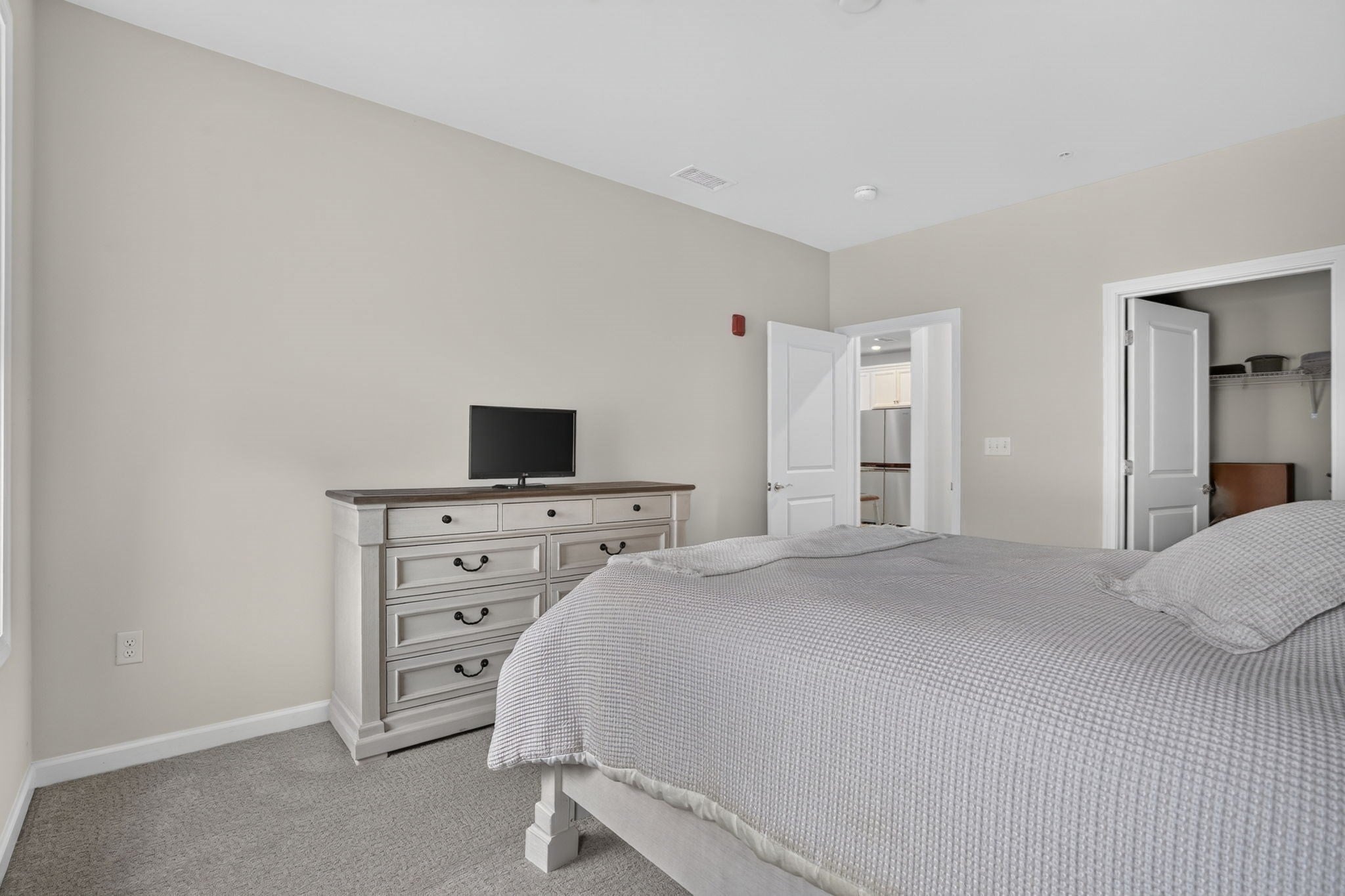 240 Martins Landing 102
