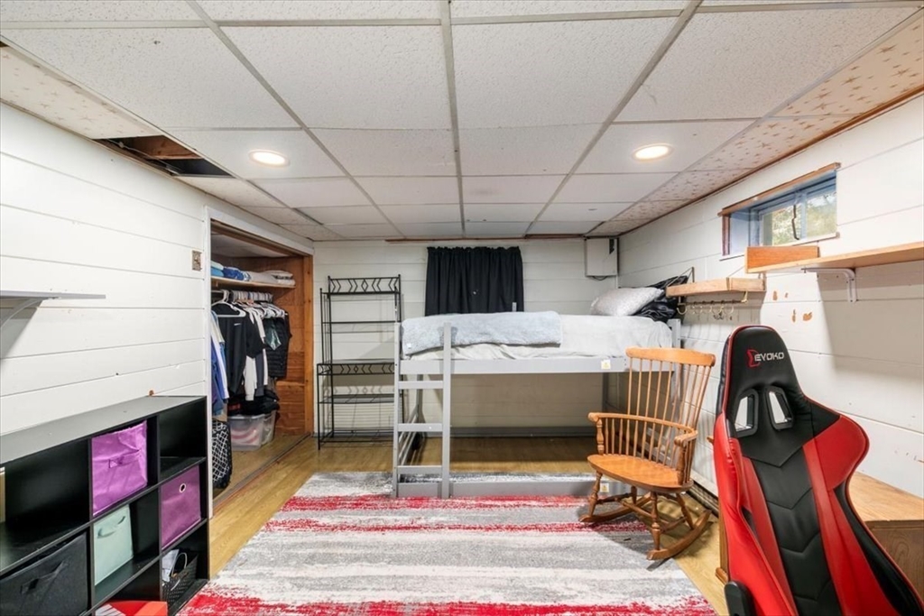 Tewksbury, Massachusetts 01876, United States, 2 Bedrooms Bedrooms, ,1 BathroomBathrooms,Residential,Pending,205255