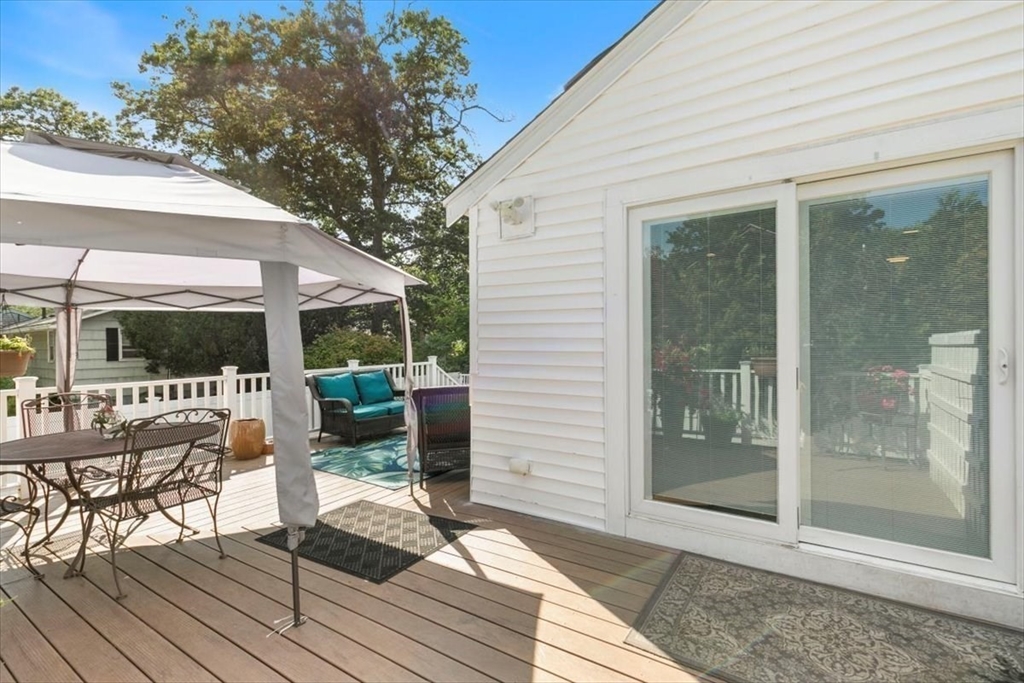 Tewksbury, Massachusetts 01876, United States, 2 Bedrooms Bedrooms, ,1 BathroomBathrooms,Residential,Pending,205255