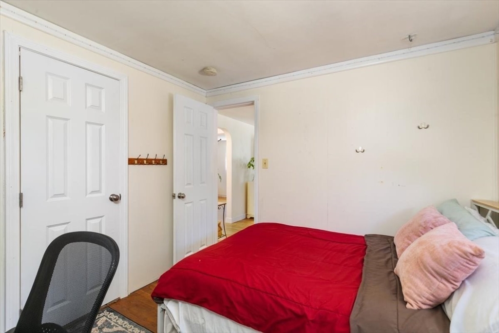 Tewksbury, Massachusetts 01876, United States, 2 Bedrooms Bedrooms, ,1 BathroomBathrooms,Residential,Pending,205255