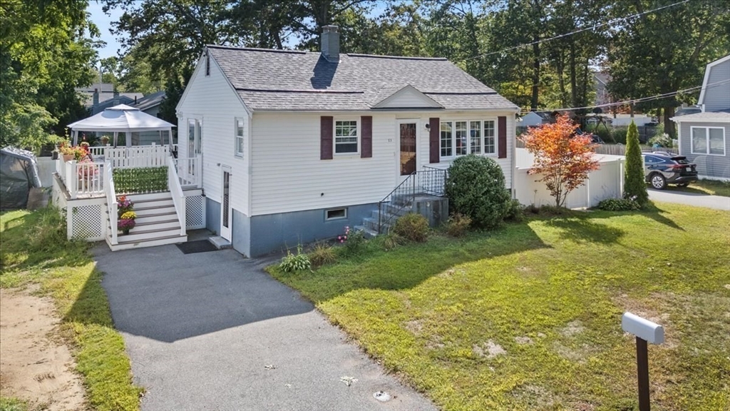 Tewksbury, Massachusetts 01876, United States, 2 Bedrooms Bedrooms, ,1 BathroomBathrooms,Residential,Pending,205255