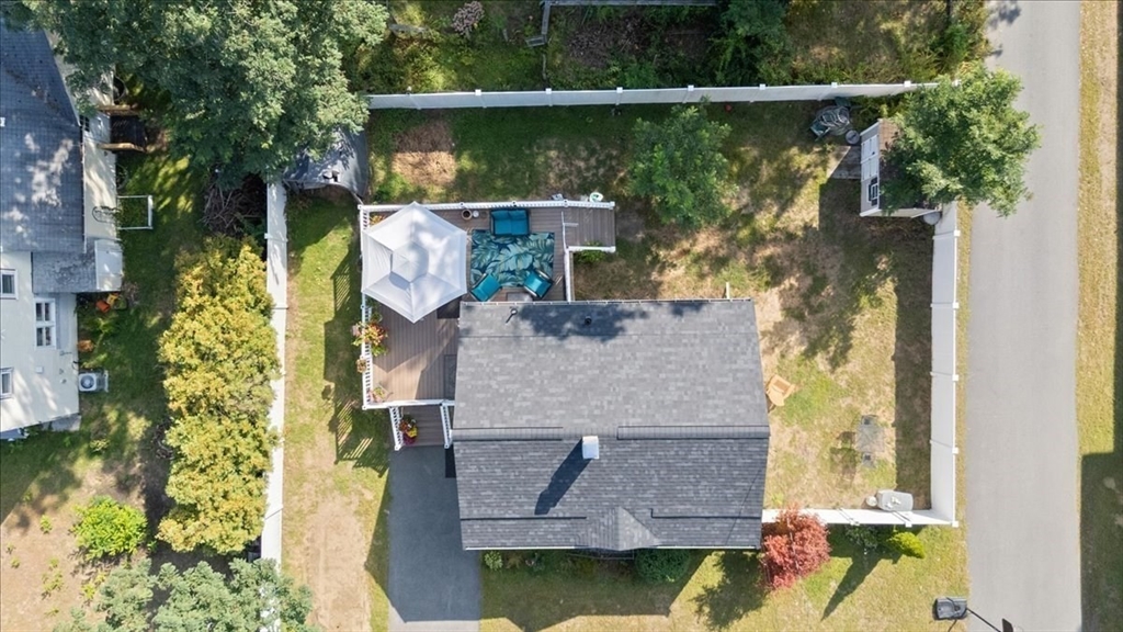 Tewksbury, Massachusetts 01876, United States, 2 Bedrooms Bedrooms, ,1 BathroomBathrooms,Residential,Pending,205255