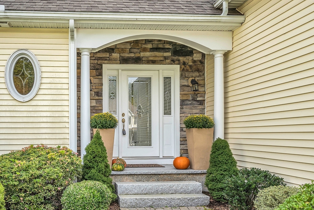 11 Hastings Cir 11