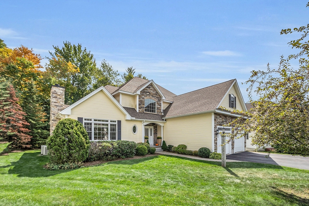 11 Hastings Cir 11