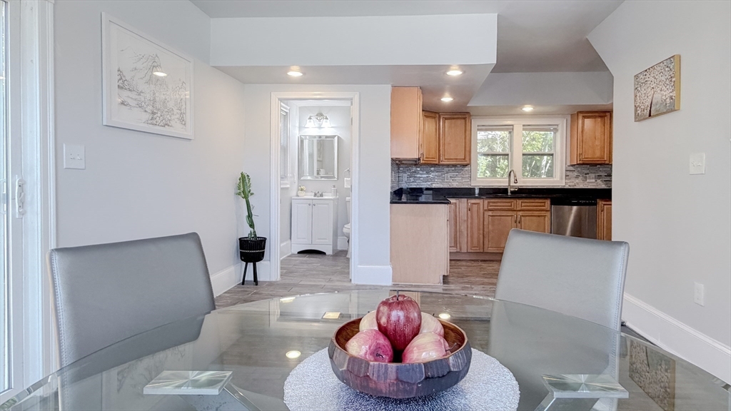 4 Longfellow Rd